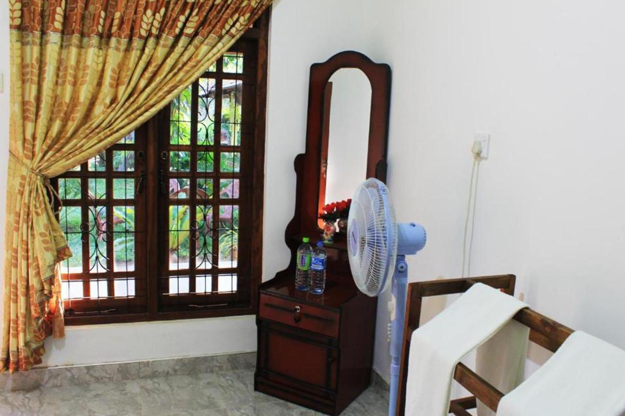 Keerthi Homestay Sigiriya Exterior photo